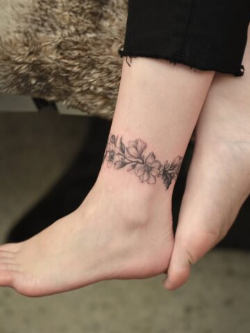 Ankle Bracelet (Anklet) Tattoos