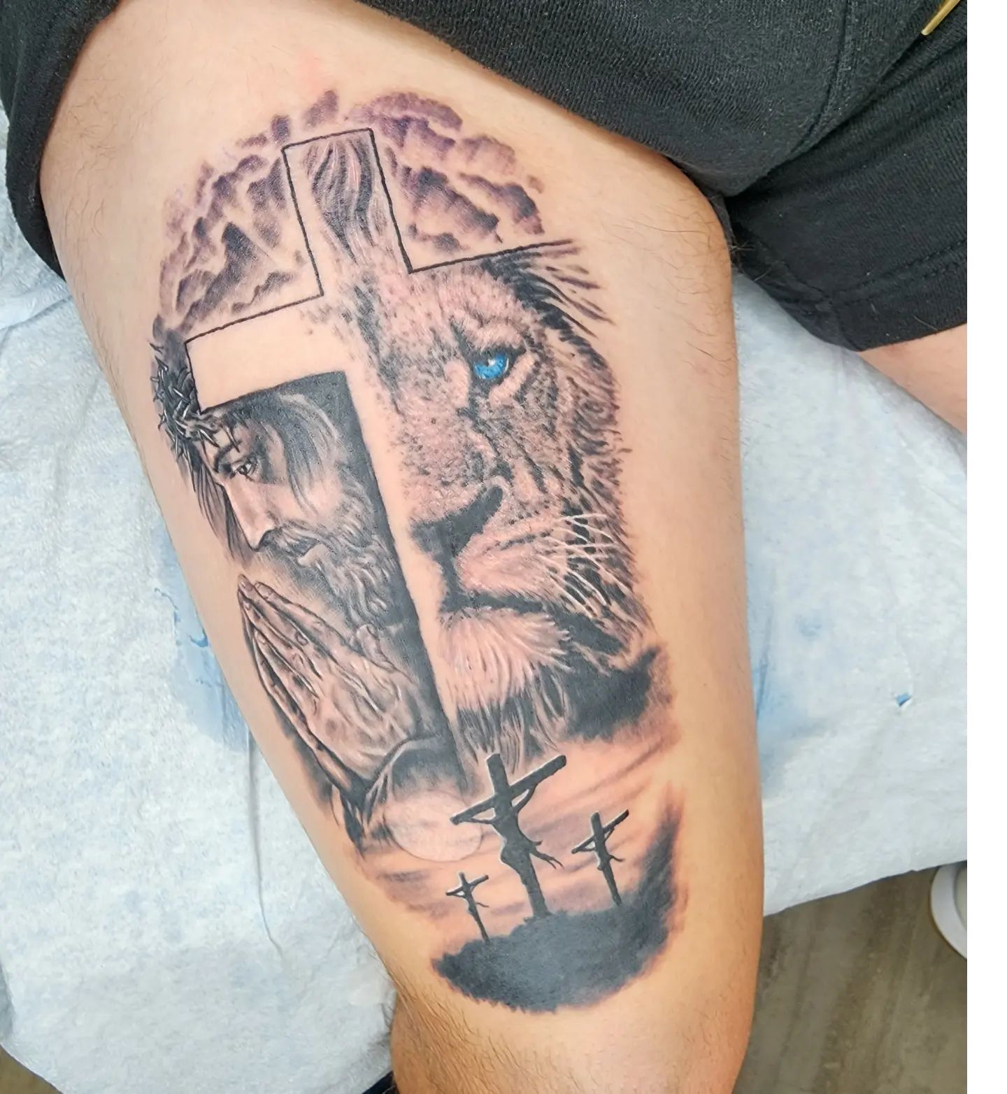 55+ Meaningful Christian Tattoo Ideas for Men & Women