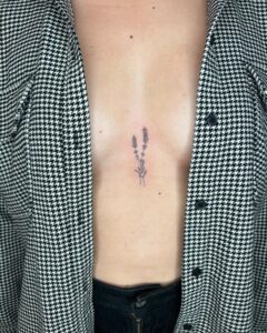 65+ Stunning Sternum Tattoo Ideas for Women