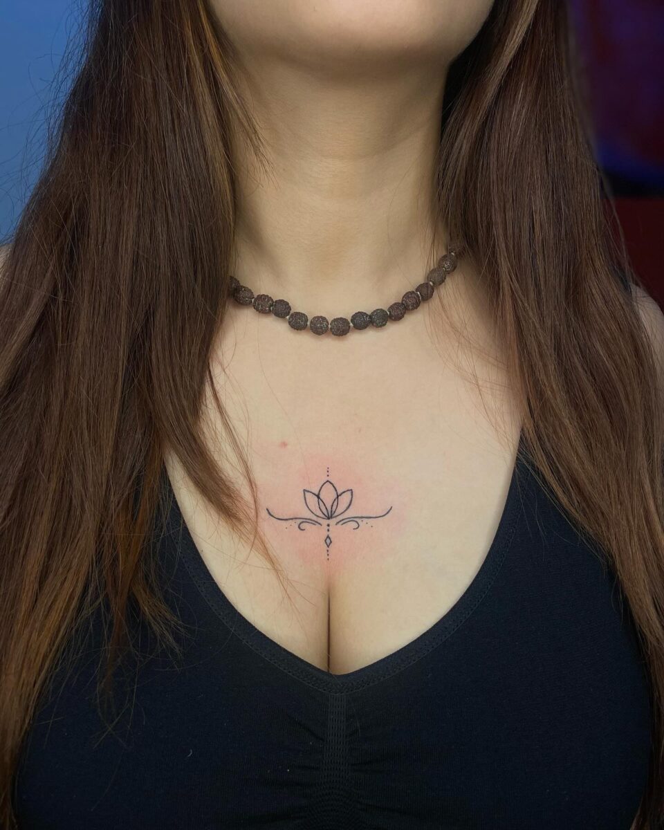 65+ Stunning Sternum Tattoo Ideas for Women