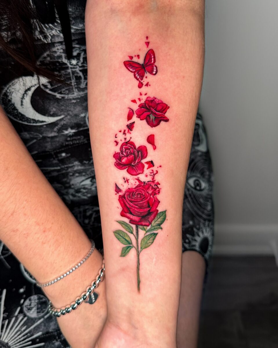 55+ Rose Tattoo Ideas for Women Who Love Classic Floral Ink