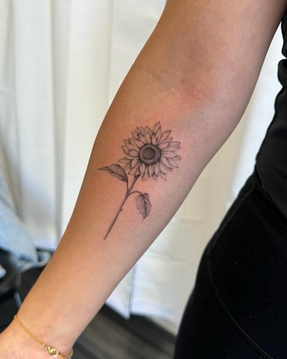 50+ Beautiful Sunflower Tattoo Ideas & Designs