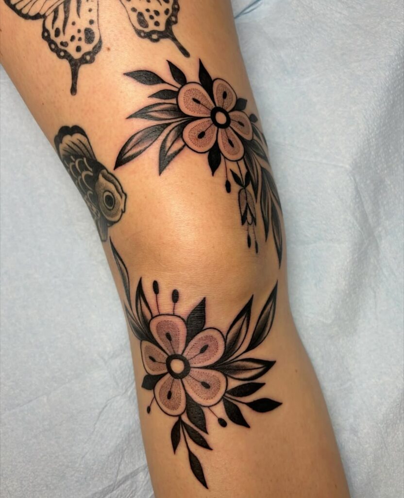 35 Stunning Knee Framing Tattoo Designs That Command Attention