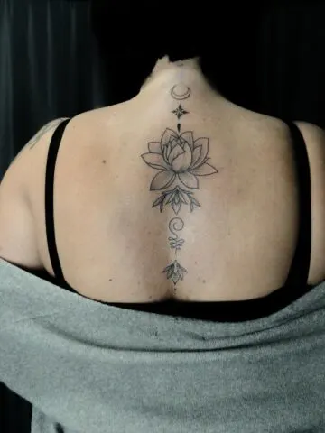 Spine-tattoos-for-women